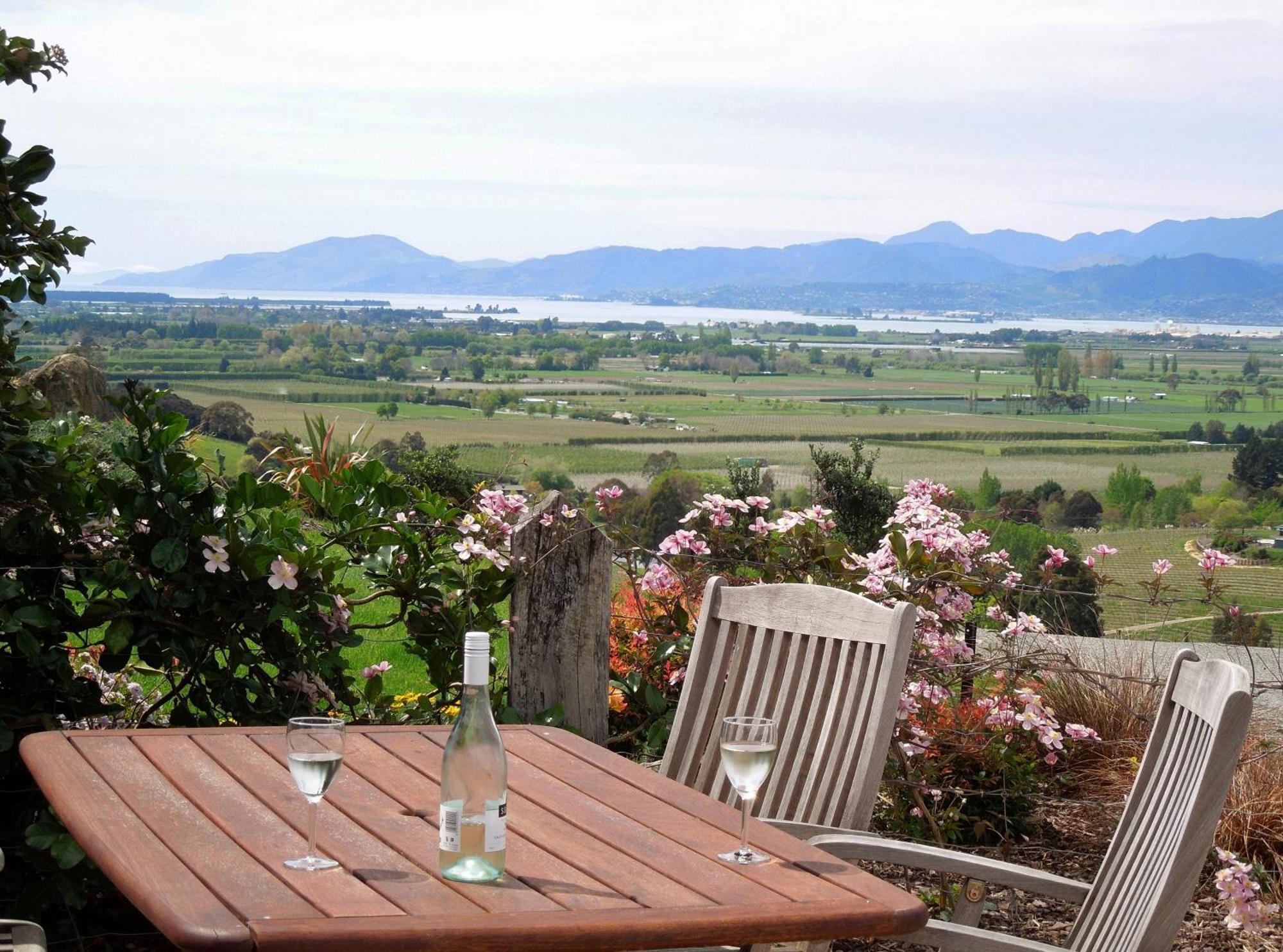 Golden Hills Farm Cottage Nelson Ngoại thất bức ảnh