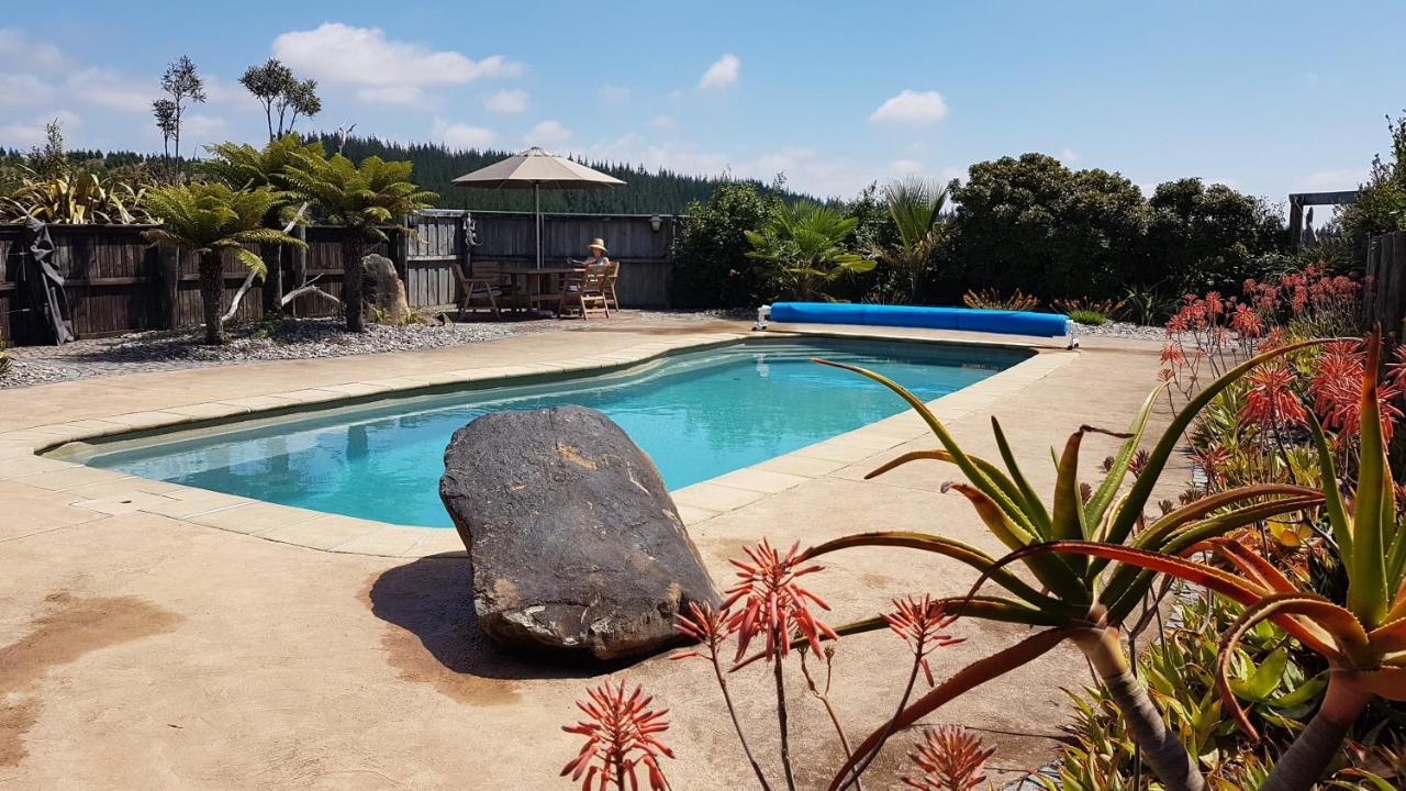 Golden Hills Farm Cottage Nelson Phòng bức ảnh